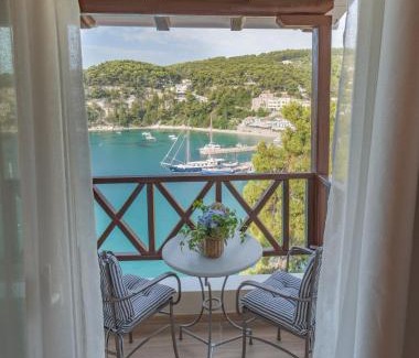 Patitiri Hotel | Liadromia Hotel