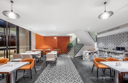 Donghu District Hotel | Liangzhi Huipin Hotel Haikou West Coast Yongwan Road Branch