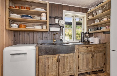 B Cottage | Libehi Panorama