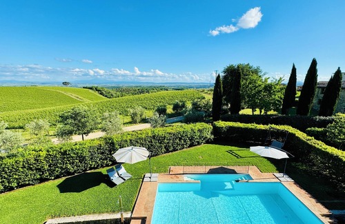 Pievasciata House | Libertas Tuscan Hideaway— Luxury villa with pool near Siena