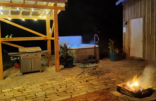 Stockdale Cottage | Liberty RetreatnNo Added Fees!