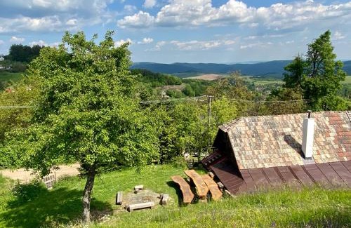 Stiavnicke Bane House | Libling Ružový
