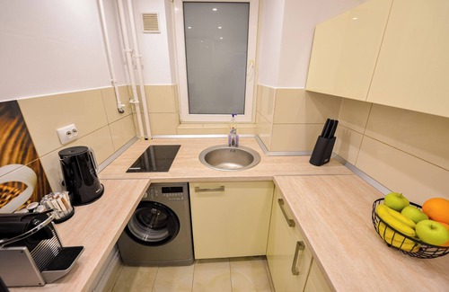 Bucharest City-Centre Apartment | Libra Apartment - Two Bedrooms - 5 Guests - Next To Cismigiu Gardens