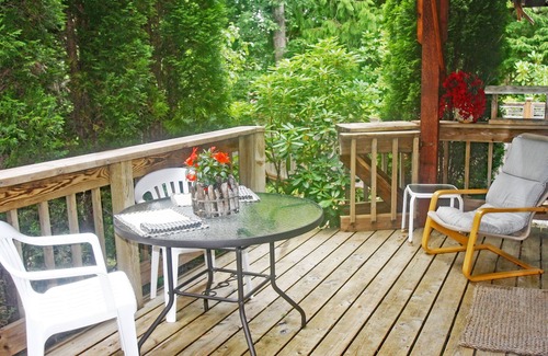 Ketchikan House | Lich Chalet is a large house located near Knudson Cove Marina.