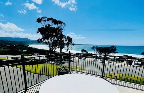 Binalong Bay House | Lichen Villa Bay of Fires - Binalong Bay beach is at your doorstep