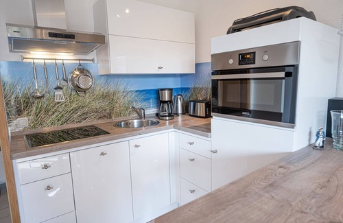 Dahme Apartment | "Lichtermeer" - close to the beach - small but nice - beach chair included!