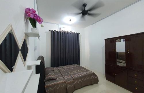 Kampong Raja House | Licuala Homestay Bukit Keluang
