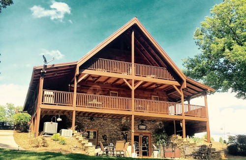 Greenback Cabin | Life is Better at The Conner Lodge No Cleaning Fees