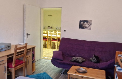 Ahnatal Apartment | Life on the pony farm in the countryside. beautiful scenery and yet centrally located