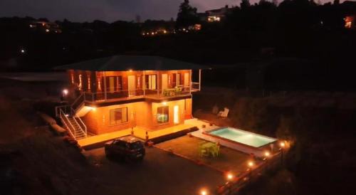 Mahabaleshwar Villa | Lifeline Villas - Wonderment Luxurious Valley View 5Bhk Villa