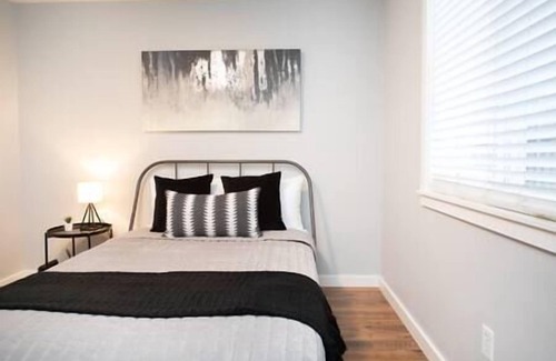 Vancouver House | Light & Airy 3 BR House Perfect for NW Getaways ⛰