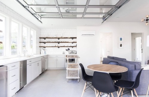 12 South House | Light and AIry Guesthouse in 12 South Neighborhood!