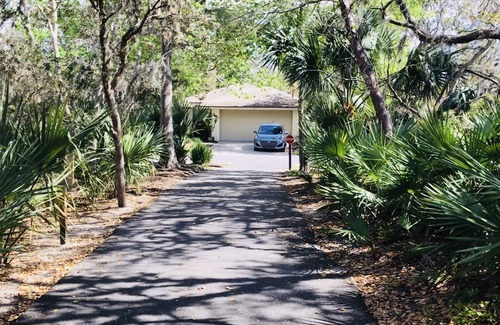 St Andrews House | Light and bright Near Golf courses, Beach, Art, Raceway and Amusement parks