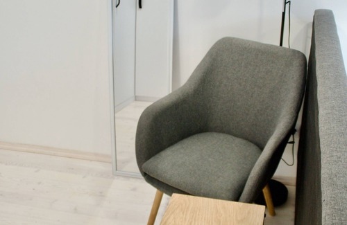 Pervomaysky District Apartment | Light and comfortable 1-bedroom apartment