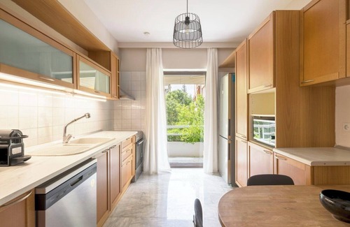 Marousi Apartment | Light-Filled 3BR Apartment in Marousi