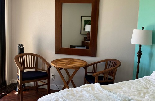Hanamaulu Hotel | Light filled room, just steps to the beach