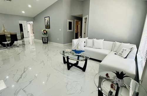 Sunshine House | Light House