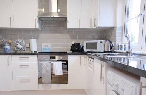 Le Vallon Cottage | Light & Spacious Ground-Floor Cottage with Terrace