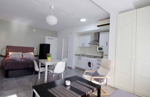 Centro Apartment | Lightbooking Estadio Cádiz