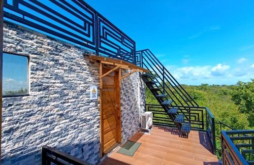 Santa Fe House | Lighted Garden Villa