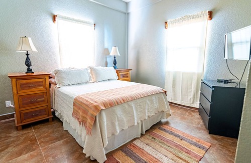 San Pedro Resort | Lighthouse Beach Villas 3br/2ba Beachfront Villa Serenidad
