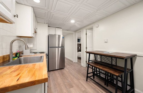 Sylvan Beach Apartment | `Lighthouse Loft`-3BR, Queen, Full, Full + Futon!