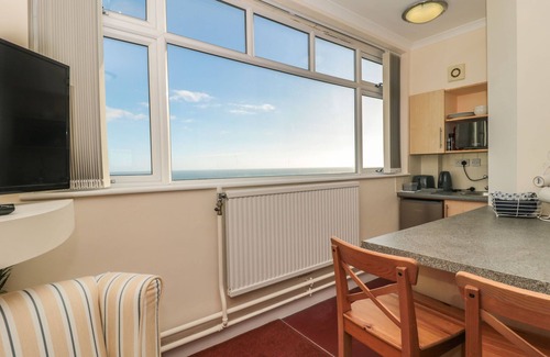 Southwell Cottage | LIGHTHOUSE VIEW, country holiday cottage in Portland Bill