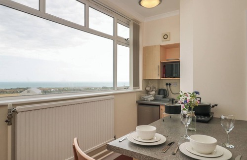 Southwell Cottage | LIGHTHOUSE VIEW, country holiday cottage in Portland Bill