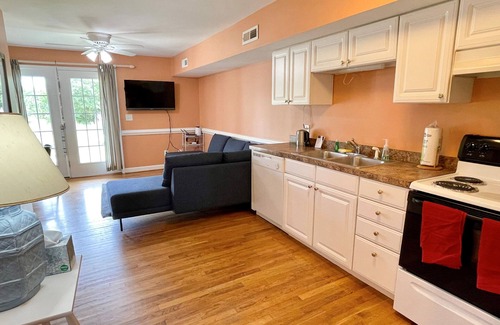 Ocracoke Condo | Lighthouse Villas 10: Centrally located condo in Ocracoke