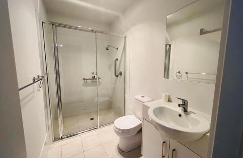 Lightsview Apartment | Lightsview 2 BR Apt, Free Parking and WiFi 9 KM from CBD
