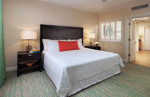 Paradise Island Resort | Like having your very own island home, right in the center of all the fun!