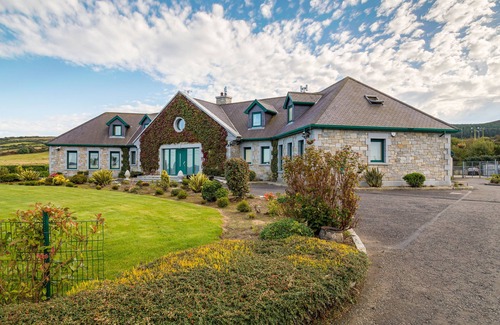 Ballyliffin House | Like walking into a fantastic novel at Inishowen House