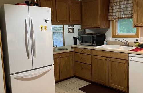 Spruce Pine Cabin | Lil' Cabin off the Blue Ridge Parkway