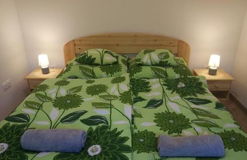 Esztergom Bed & Breakfast | Lila Akác Vendégház Esztergom