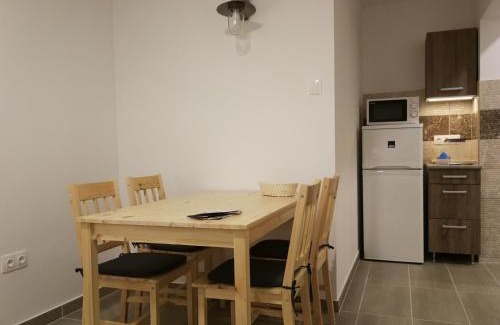 Esztergom Bed & Breakfast | Lila Akác Vendégház Esztergom