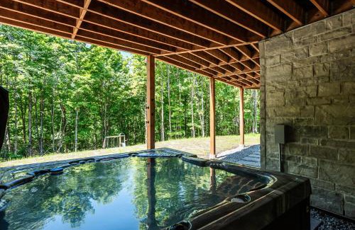 Amherst Ski Chalet | Lilia Chalet Urbain de Luxe près du Mont-Tremblant