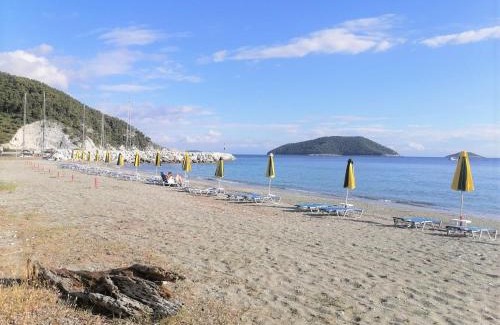 Neo Klima Apartment | Lilian Beachfront Apartments