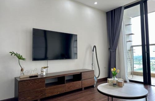 My Đinh Apartment | Liliving in Skylake - Căn hộ 3 phòng ngủ sang trọng với view hồ - Near Keangnam