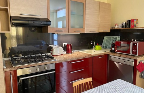 Luino Apartment | LILLY House - garden, barbecue, free parking, wifi, 5 mins from the lake by car