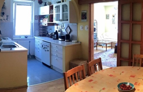 Ferencvaros House | Lily BUDAPEST - Quiet apartment with garden view in the heart of the city center