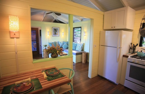 Lower Carolina Cottage | Lily Cottage: Great ocean views, spa, newly renovated in 2019