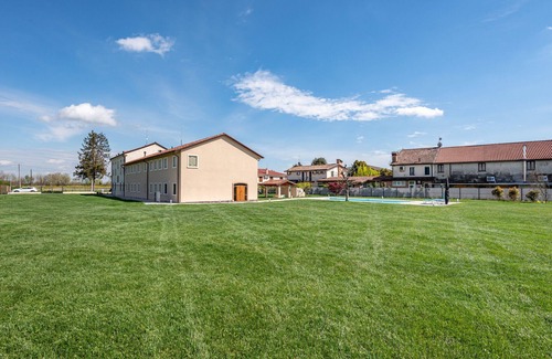 Vicenza Apartment | Lily of the Valley Hospital Room