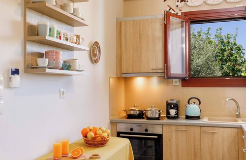 Platanes Villa | Lily's Cottage, secluded, Sea View Villa with private pool and amazing Garden