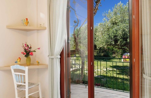 Platanes Villa | Lily's Cottage, secluded, Sea View Villa with private pool and amazing Garden