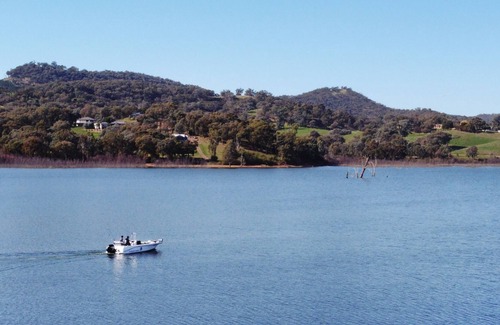 Goughs Bay House | Lilylee Ranch - Lake Views in Goughs Bay