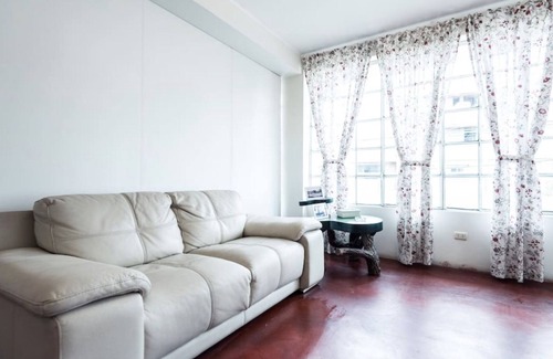 Callao Apartment | ❤️ Lima AIRPORT ❤️3 min AWAY I 1400 SQFT I Balcony I WiFi