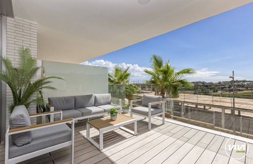 New Golden Mile Ski Chalet | Lima | Townhouse with pool in Estepona