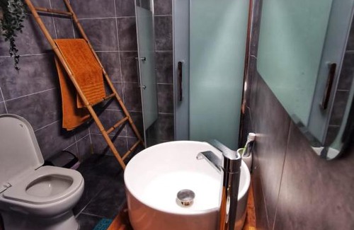 Neapolis Apartment | Limassol 1bd Appt 50m from beach