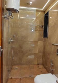 Sushant Lok Apartment | Lime Tree 1BHK Service Apartment Near Fortis Hospital Gurgaon