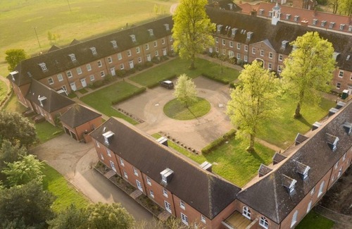 Blythburgh Cottage | LIME TREE COTTAGE, BLYTHBURGH, pet friendly, with pool in Southwold